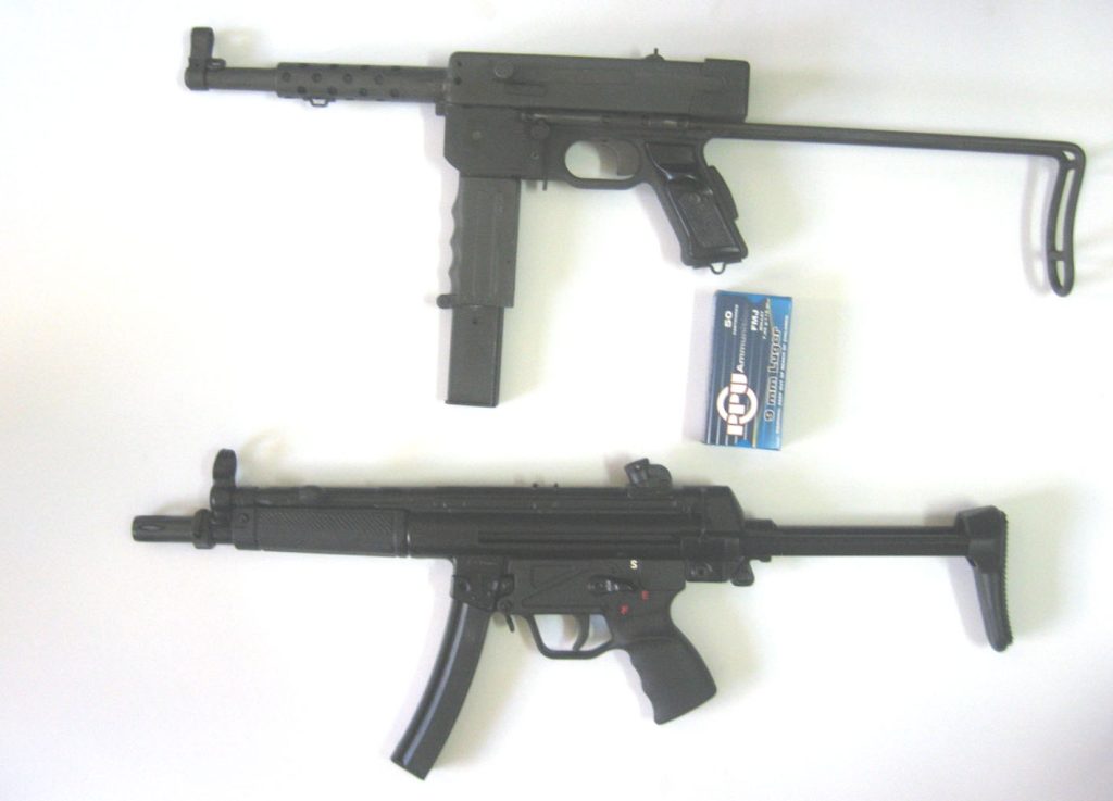 MAT 49 smo uporedili sa najboljim automatom posleratnog perioda - HK MP5, koji je etalon za ovu vrstu oružja