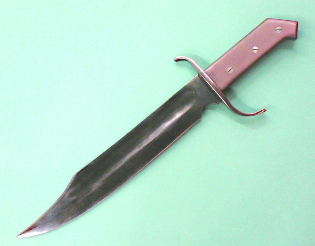 “Cold Steel” je ponudio ogromni Frontier Bowie kao reprodukciju vojnih američkih noževa s kraja 19. veka