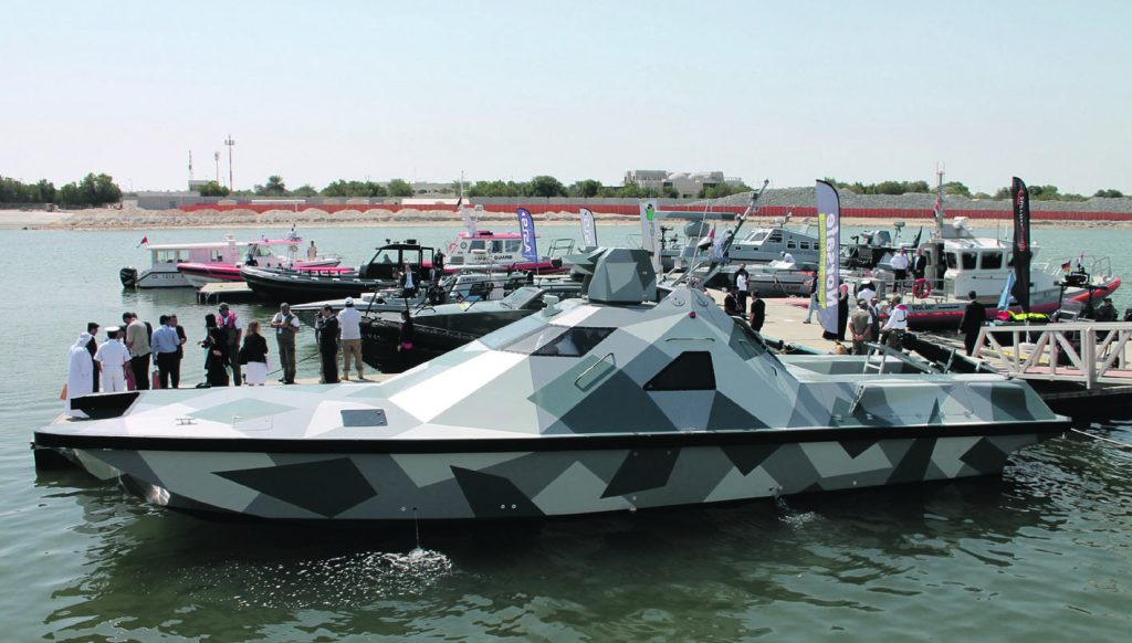 Naoružani brzi patrolni čamac koji koristi UAE obalska straža na vezu (NAVDEX). Proizvodi ga "Al Fattan Ship Industry" iz UAE