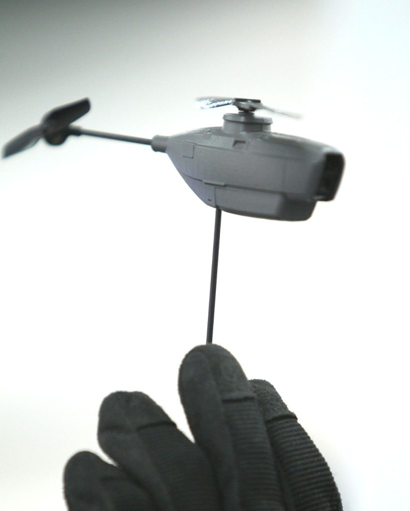 Minijaturni izviđački dron staje u šaku