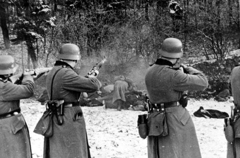 Streljanje civila u Poljskoj 1939.jpg