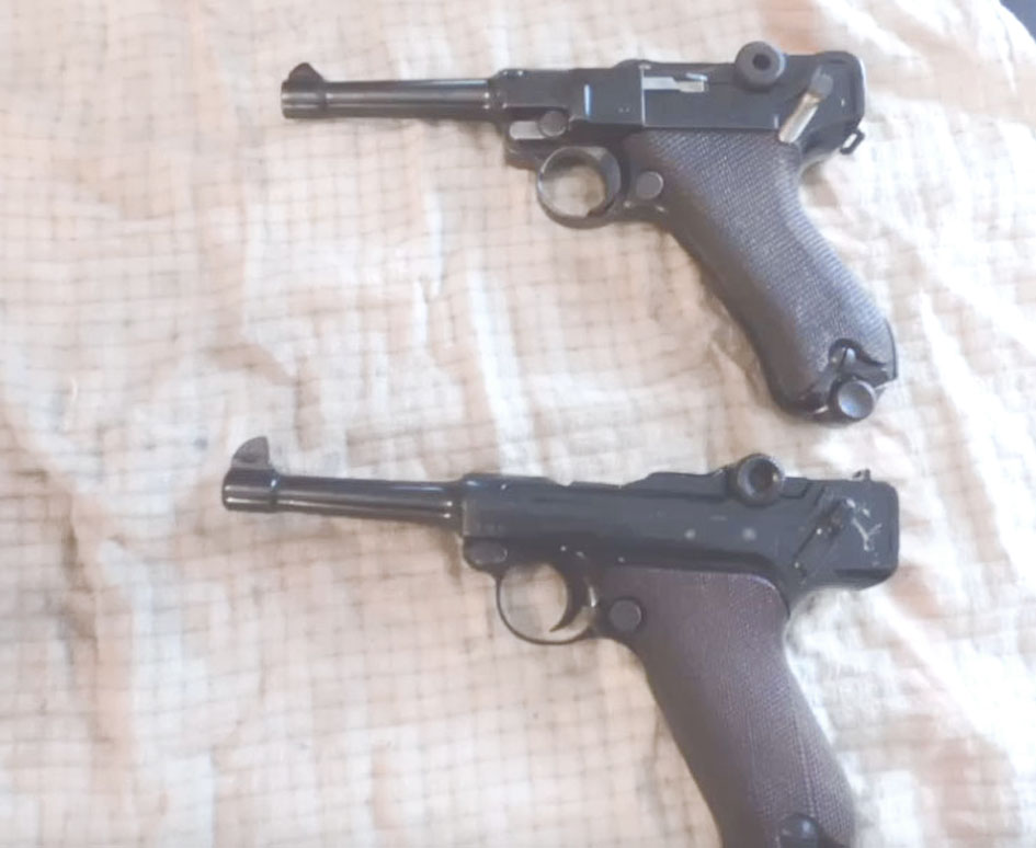 Originalni P08 i Ermina MK verzija, foto printscrine YouTube Luger P08 9 mm vs Luger P08 .22 LR