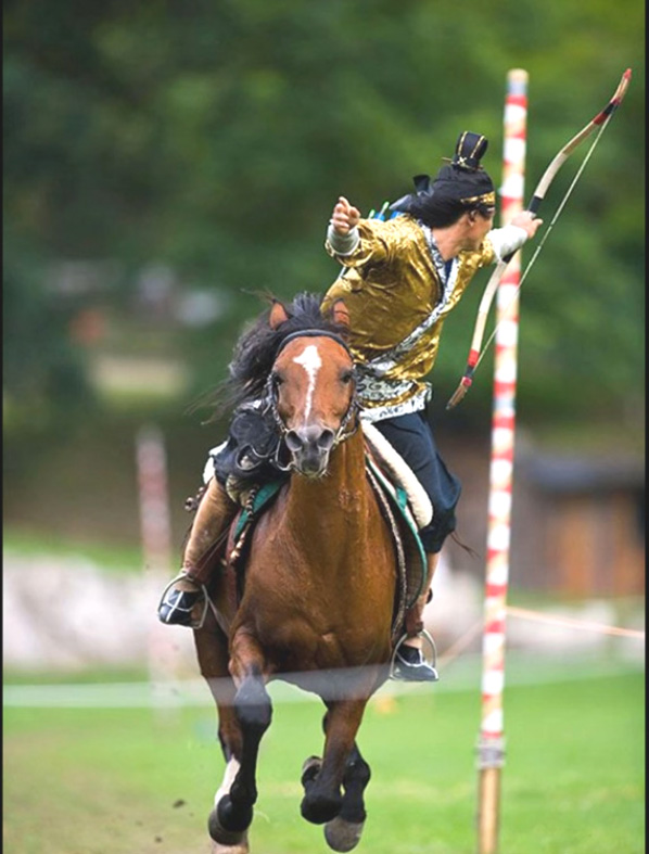 Poštovanje tradicije – takmičenje u gađanju lukom sa konja u trku (printscreen Introduction to traditional Korean archery)