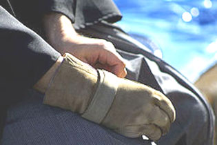 Jocugake rukavica sa četiri prsta