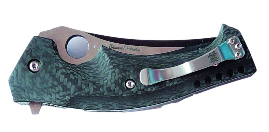 Folder u sklopljenom stanju: oblik drške podseća na ajkulu